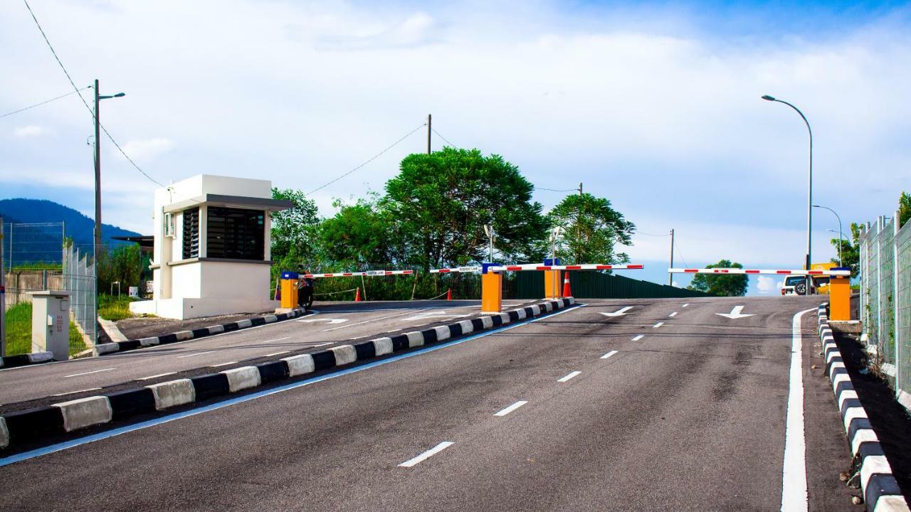 Tropical Livings Meru Ipoh Homestay By Grab A Stay エクステリア 写真