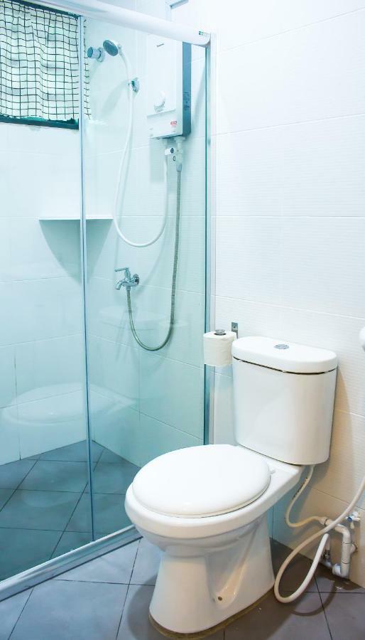 Tropical Livings Meru Ipoh Homestay By Grab A Stay エクステリア 写真