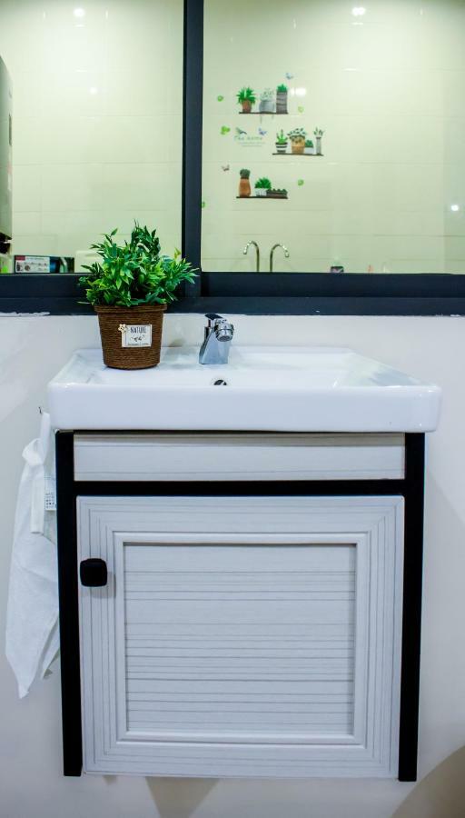 Tropical Livings Meru Ipoh Homestay By Grab A Stay エクステリア 写真